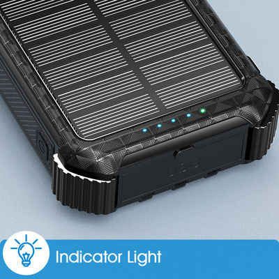 Wasserdichtes tragbares Sonnenenergie Bank-Ladegerät 26800mAh der Energie-IPX5 mit 3 eingebauten Kabeln