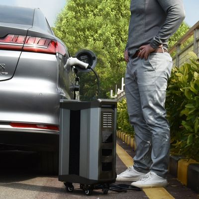 Wieder aufladbarer 4000 Watt-Solargenerator im Freien für Auto-Notfall